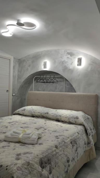 Il Duomo A Due Passi Appartement Napels Buitenkant foto