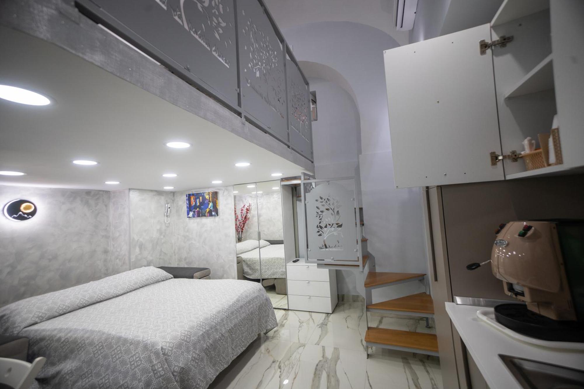 Il Duomo A Due Passi Appartement Napels Buitenkant foto