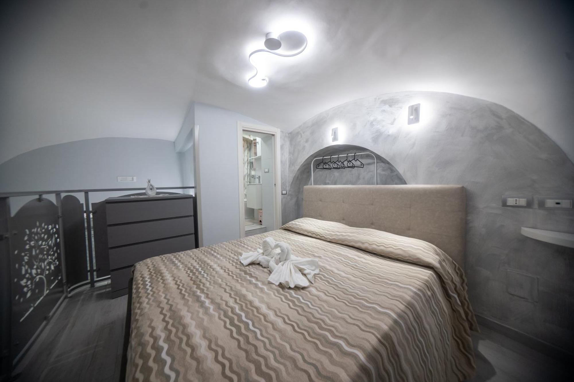 Il Duomo A Due Passi Appartement Napels Buitenkant foto