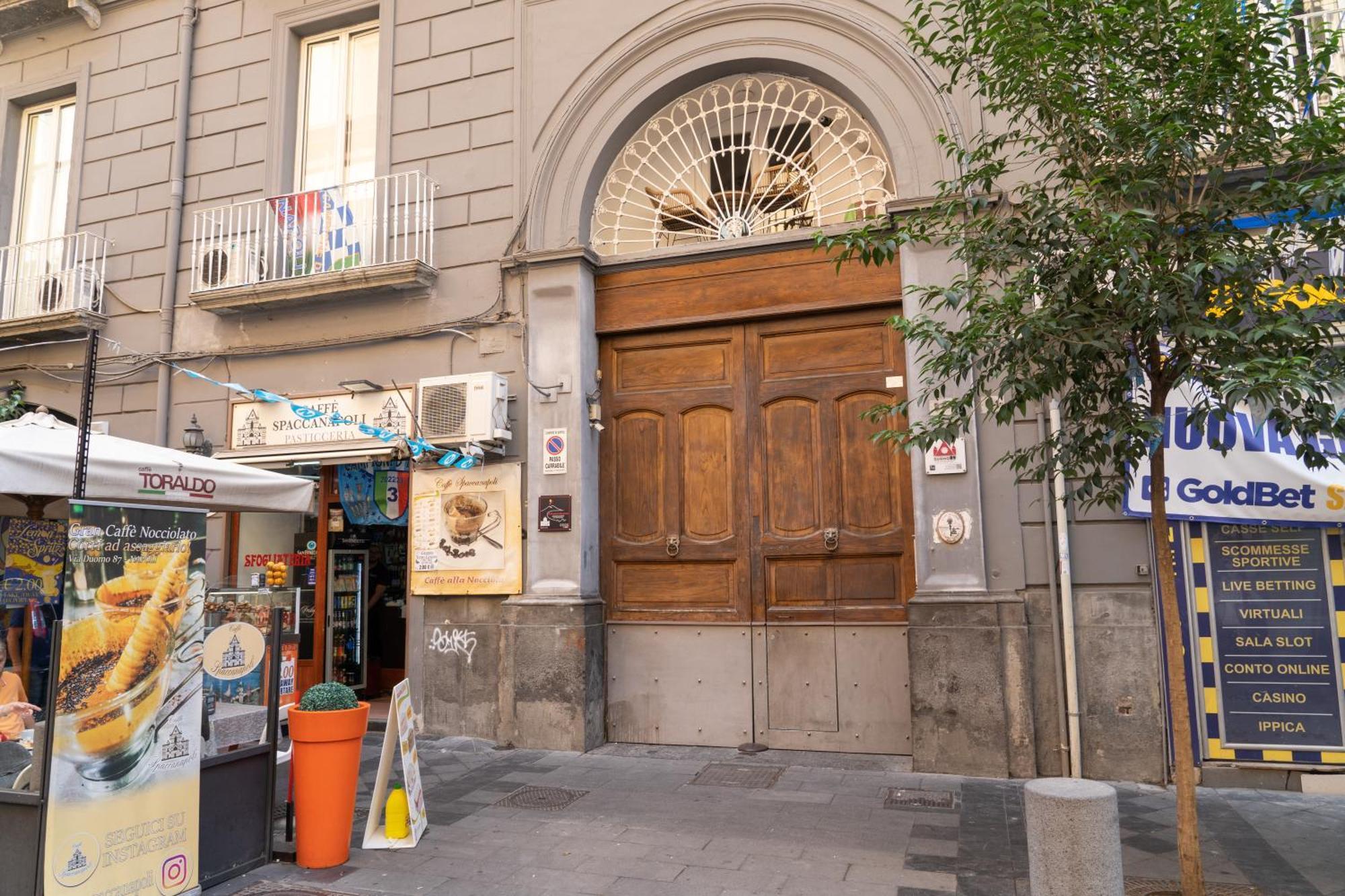 Il Duomo A Due Passi Appartement Napels Buitenkant foto
